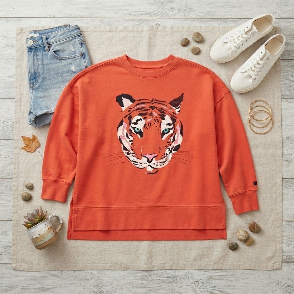 Cabana by Crown & Ivy Orange Tiger Graphic Sweatshirt Large Oversized Crewneck